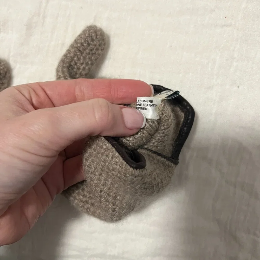 Portolano Women's Light Brown Cashmere Gloves